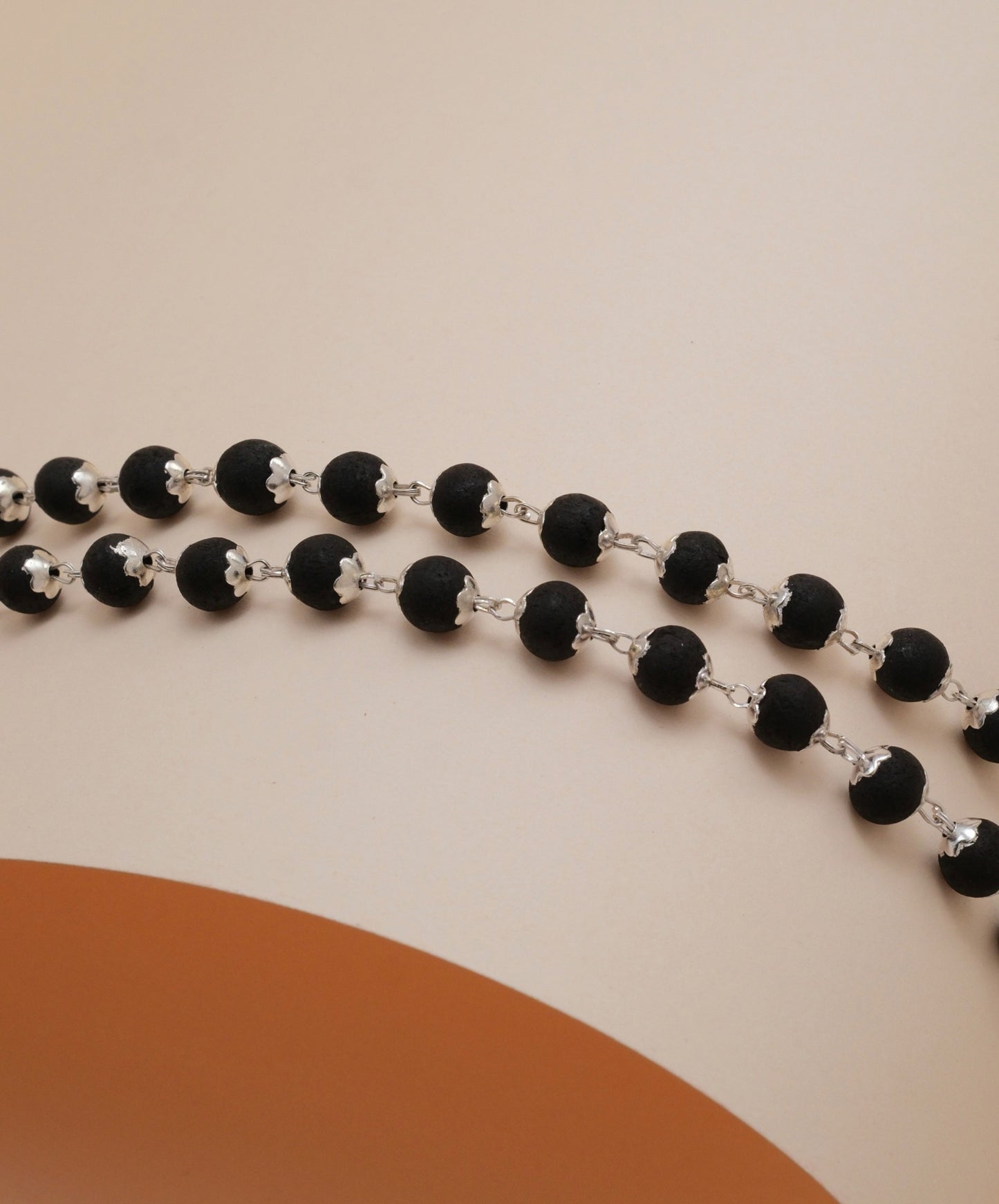 Silver Cap Karungali Mala – Divine Protection & Energy Balance